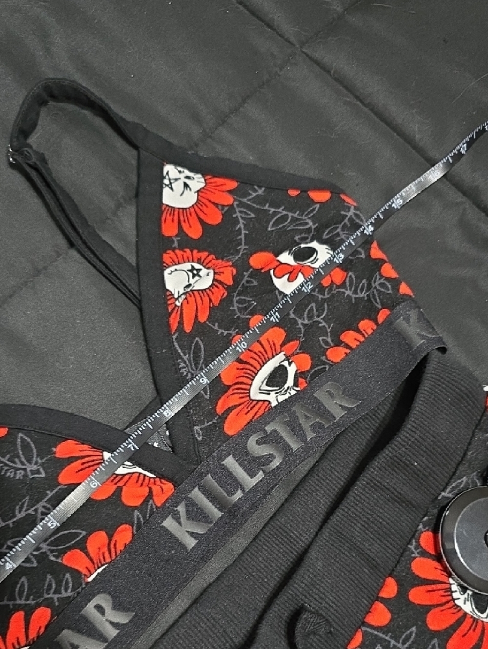 Killstar INTO THE GLOOM Black & Red Skull Daisy Lounge Bralette Set - Picture 5 of 9